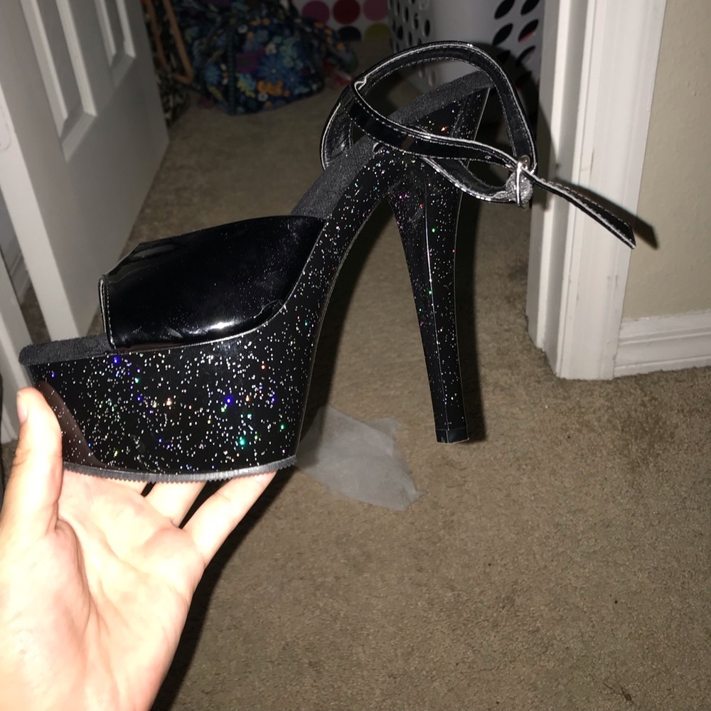 Shimmery black 5-6 inch heels super sexy beenworn1
